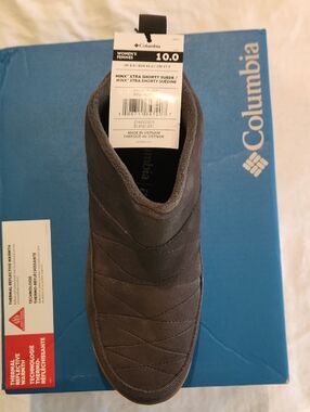 Women's Short All Weather Boots Sz 10